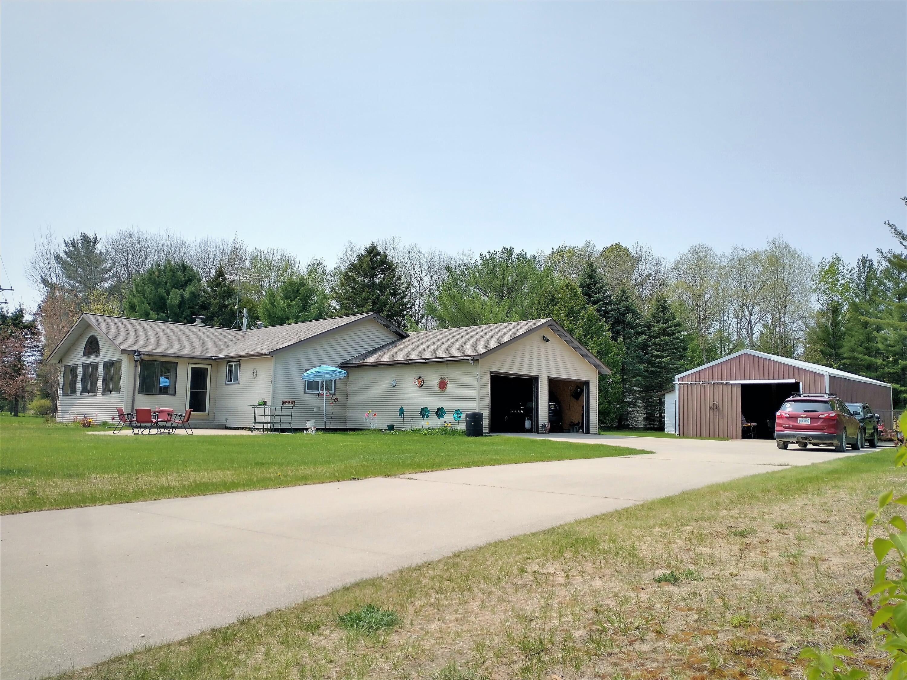 2980 Kitchen Road Cheboygan, MI 49721 - Photo 1 of 32 Gallery Image 1