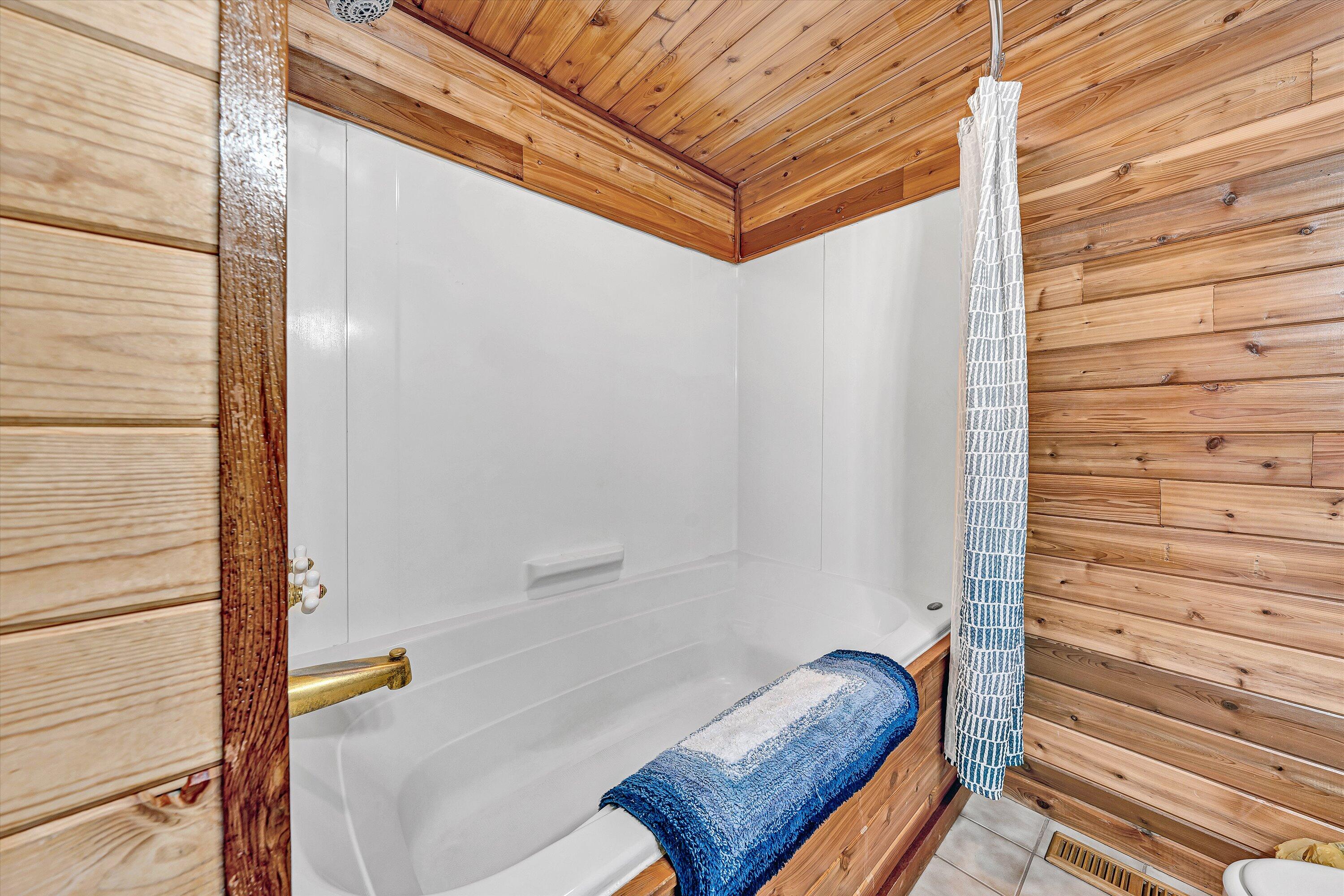 290 Winding Way Union Hall, VA 24176 - Photo 42 of 50 26-DSC00548