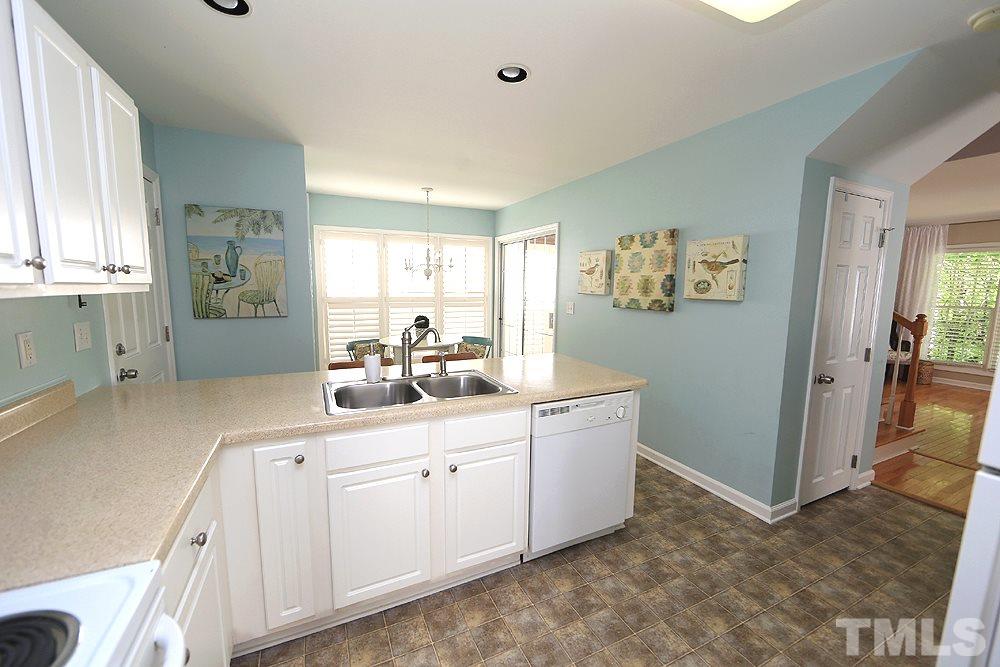 9101 Castleton Lane Raleigh, NC 27615 - Photo 13 of 25