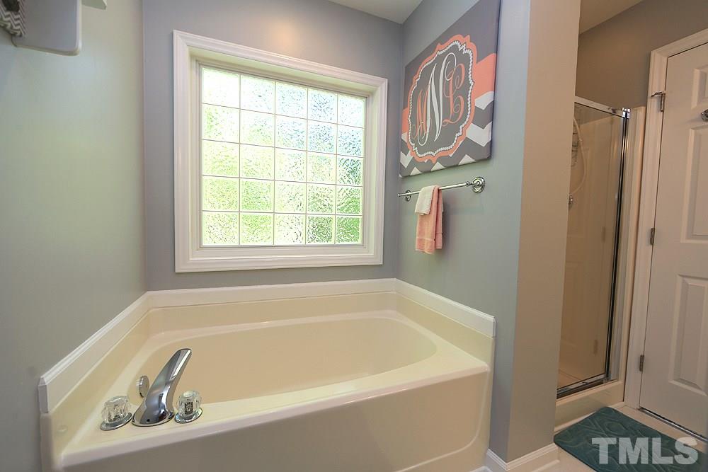 9101 Castleton Lane Raleigh, NC 27615 - Photo 17 of 25