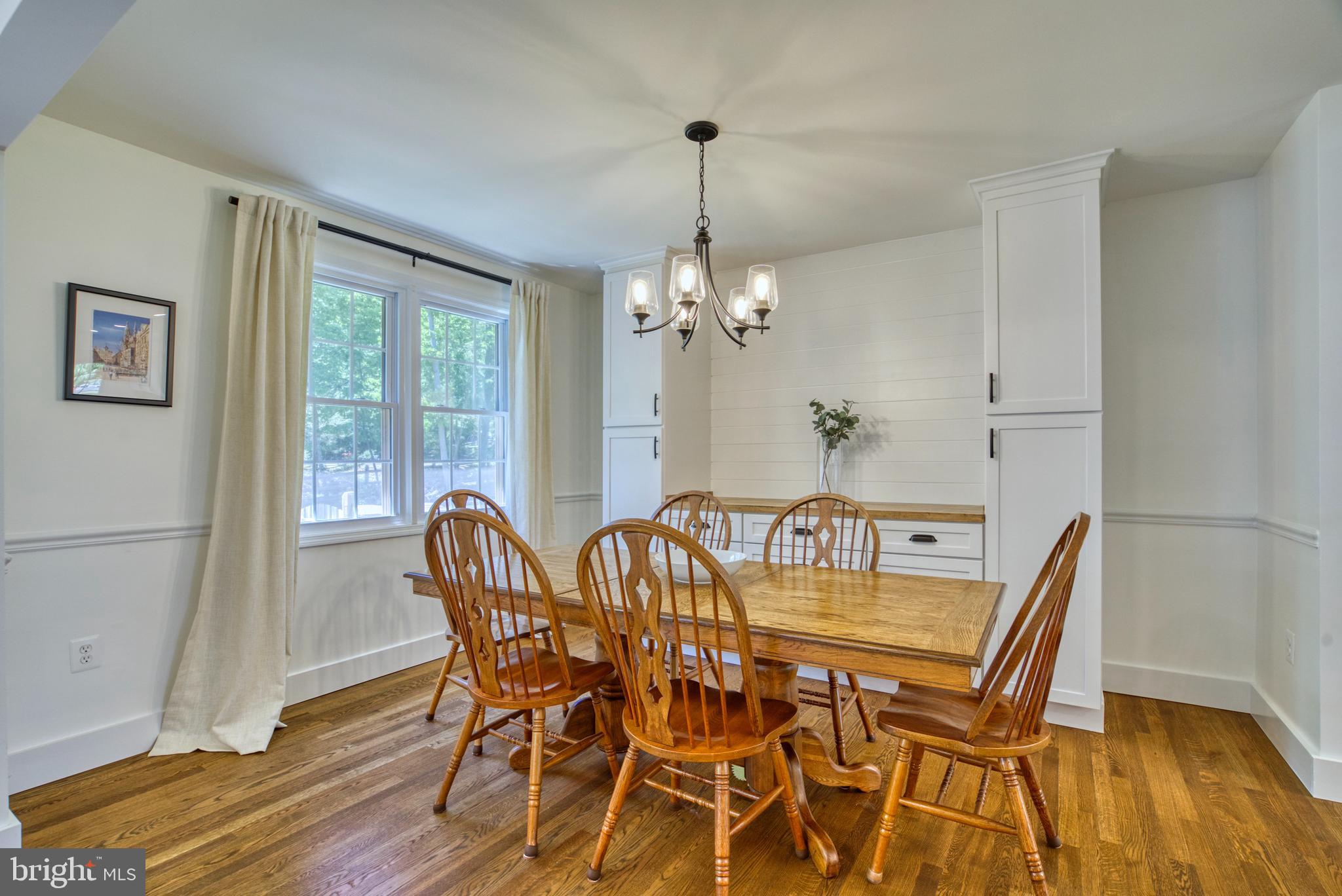12010 Trotter Lane Reston, VA 20191 - Photo 12 of 79 Dining Area with built in cabinets and counter
