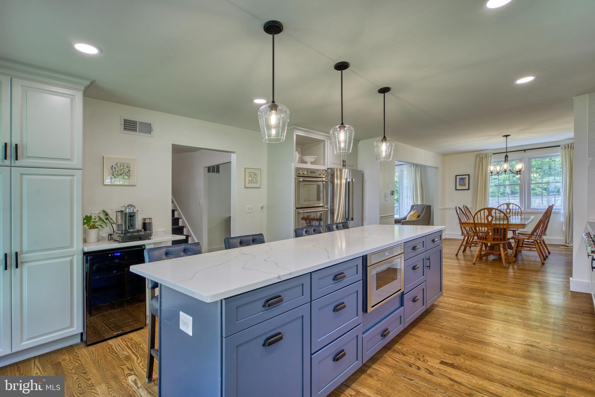 12010 Trotter Lane Reston, VA 20191 - Photo 10 of 79 Built In Microwave in Island
