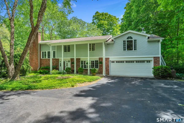 $730,000 | 3 Naomi Lane, East Lyme, CT 06333