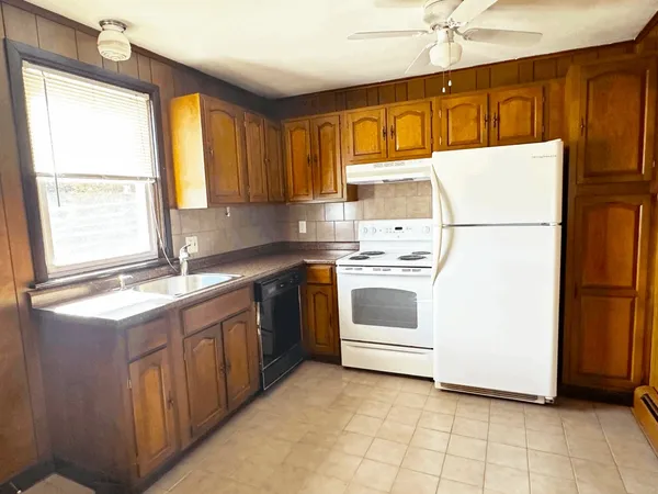 $1,650 | 246 George Waterman Road, Unit 2, Johnston, RI 02919