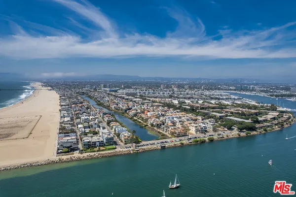 $8,495 | 3900 Pacific Avenue, Unit 1, Marina del Rey, CA 90292