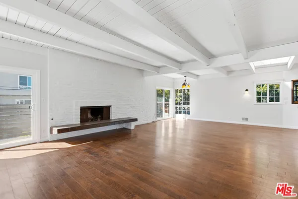 $8,495 | 3900 Pacific Avenue, Unit 1, Marina del Rey, CA 90292