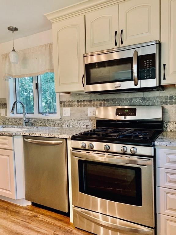 117 North Plain Road Sunderland, MA 01375 - Photo 8 of 24
