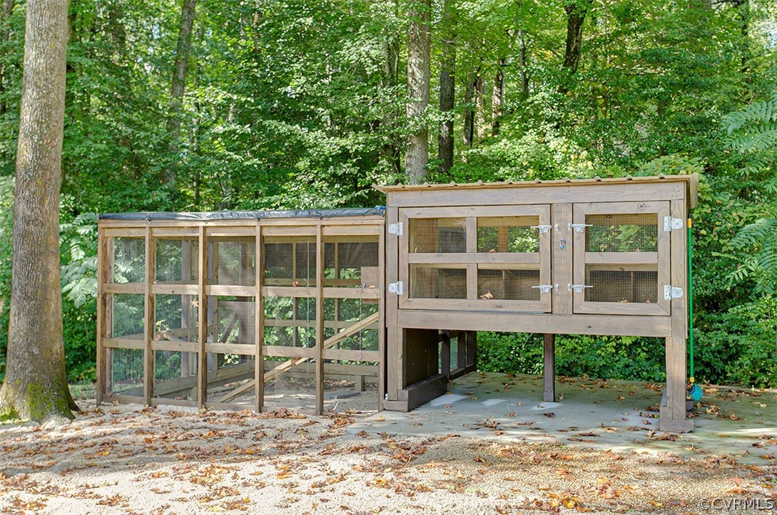 11047 Cross Corner Road Ashland, VA 23005 - Photo 44 of 47 Chicken coop with power run to it