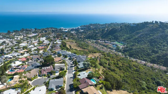 $4,995,000 | 0 Scenic Place, Pacific Palisades, CA 90272