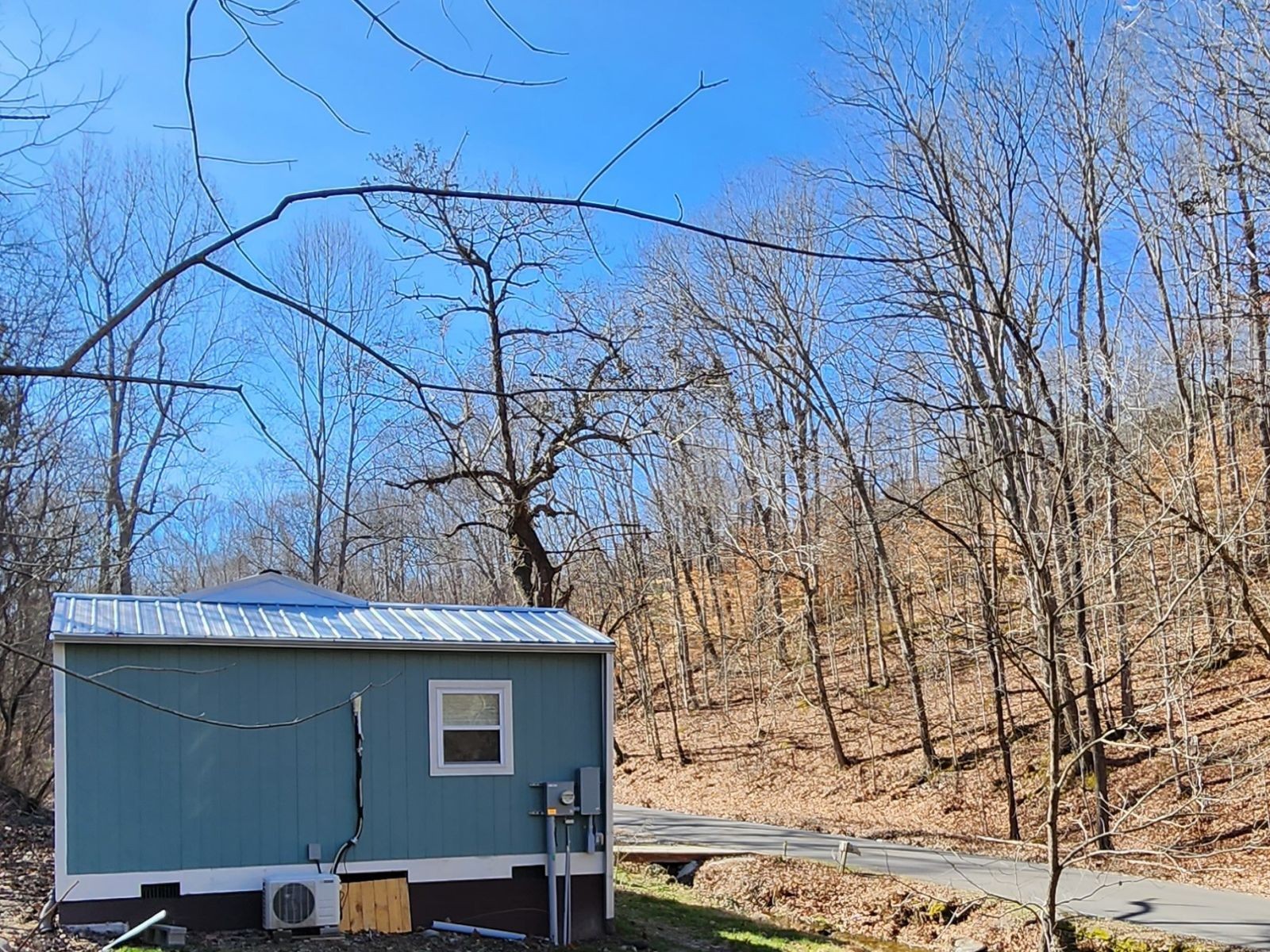2179 Hackney Road Greenbrier, TN 37073 - Photo 2 of 20 a view of a house with a tree