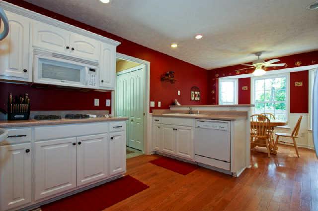 7584 Crow Cut Road Fairview, TN 37062 - Photo 9 of 20 Beautiful and spacious kitchen with plenty of cabinets and hardwood floors. Great spot for creating those gourmet dinners that you have been meaning to prepare!!