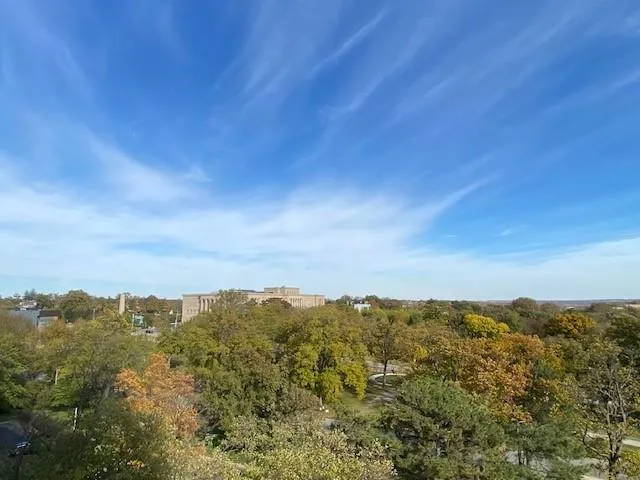 $375,000 | 4550 Warwick Boulevard, Unit 70304, Kansas City, MO 64111