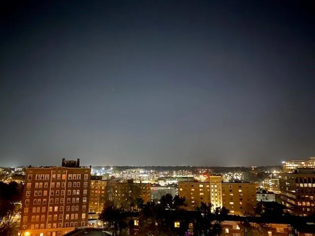 $375,000 | 4550 Warwick Boulevard, Unit 70304, Kansas City, MO 64111