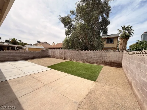 $1,849 | 1593 Teardrop Street, Las Vegas, NV 89142