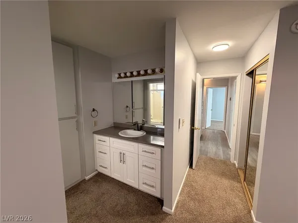 $1,900 | 1593 Teardrop Street, Las Vegas, NV 89142