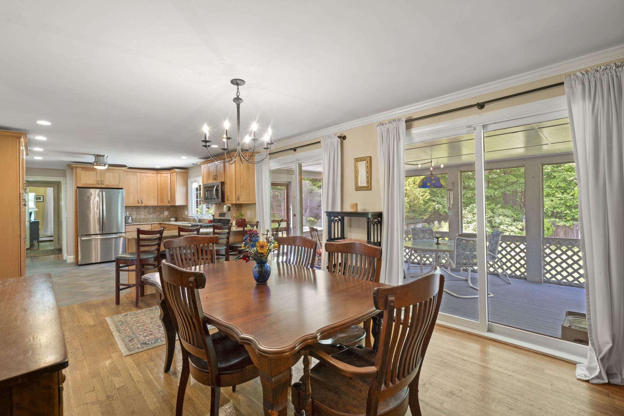 11 Dunbarton Drive Nashua, NH 03063 - Photo 16 of 45