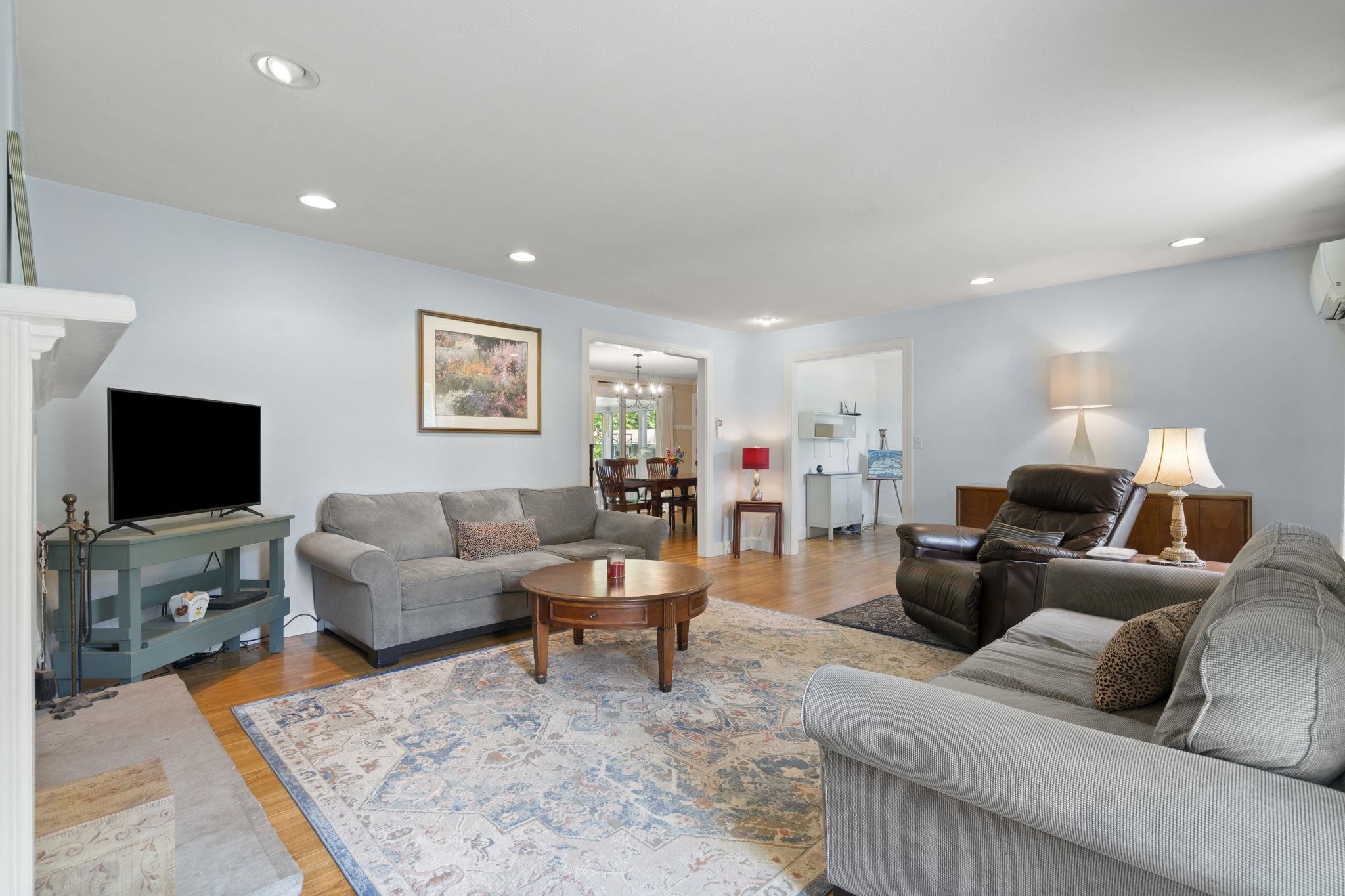 11 Dunbarton Drive Nashua, NH 03063 - Photo 20 of 45