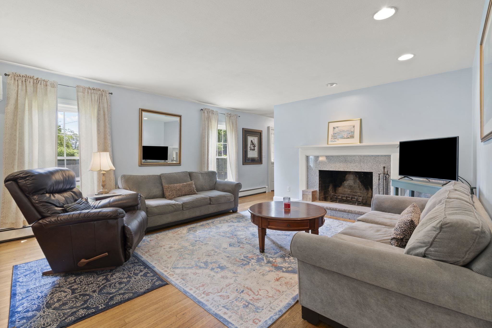 11 Dunbarton Drive Nashua, NH 03063 - Photo 21 of 45