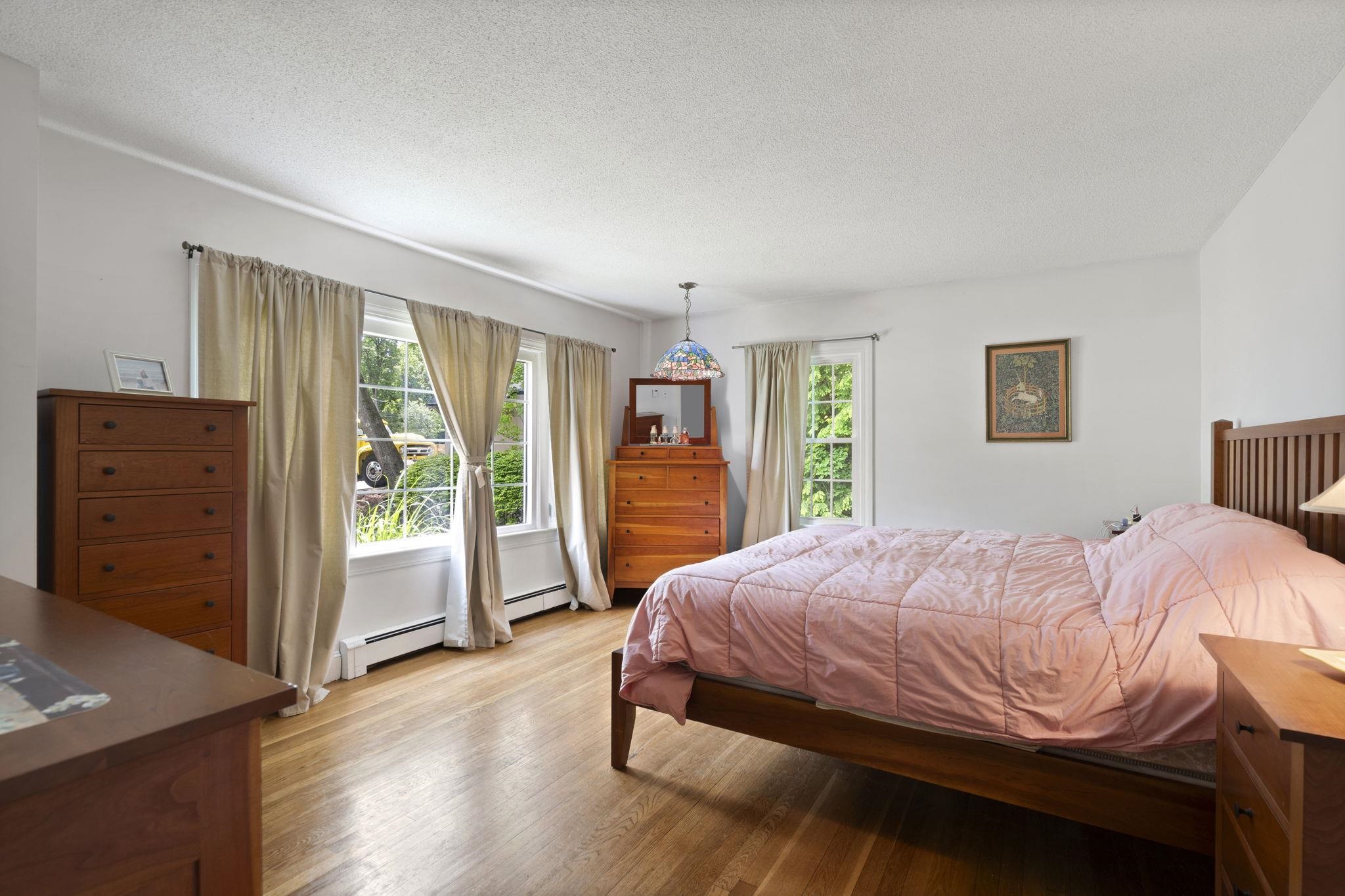 11 Dunbarton Drive Nashua, NH 03063 - Photo 22 of 45