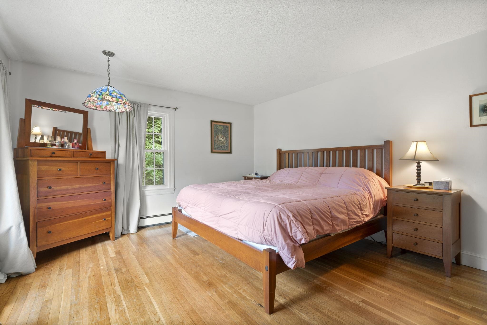 11 Dunbarton Drive Nashua, NH 03063 - Photo 23 of 45