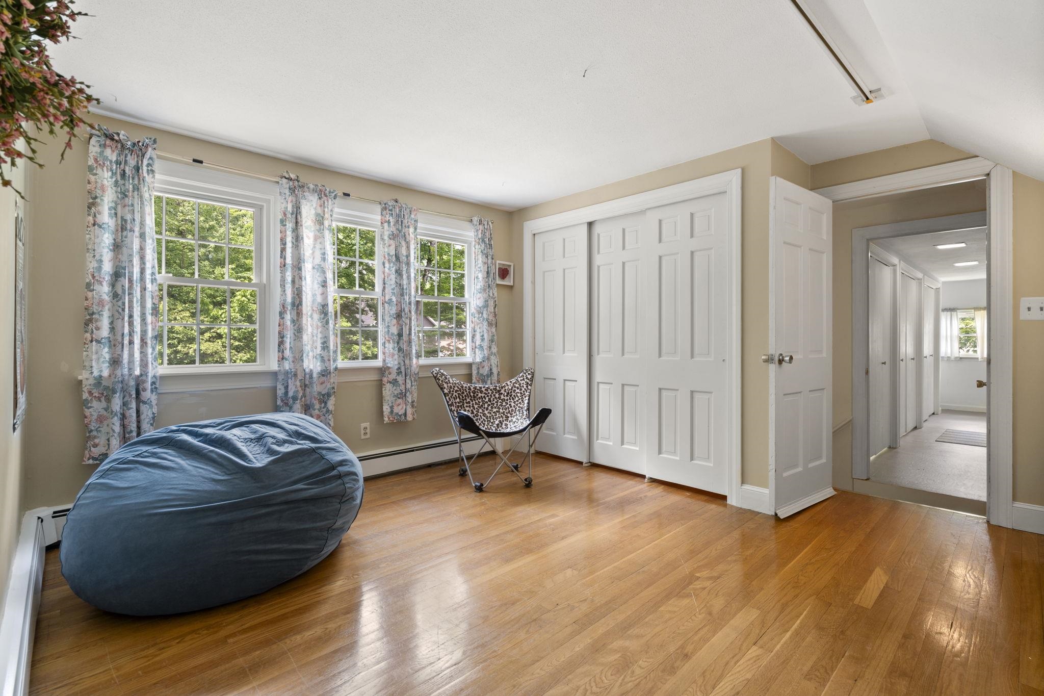 11 Dunbarton Drive Nashua, NH 03063 - Photo 35 of 45