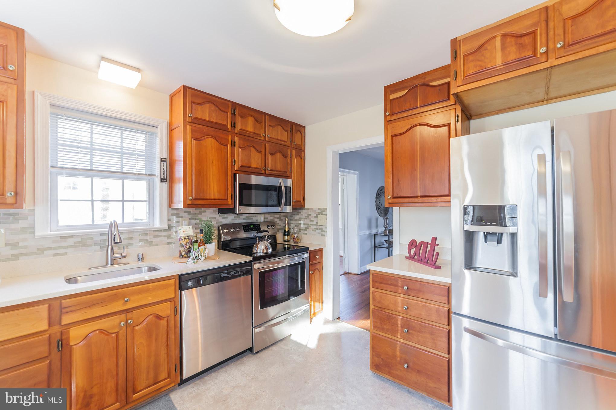 9508 St Andrews Way Silver Spring, MD 20901 - Photo 11 of 30 Kitchen towards dining room and office