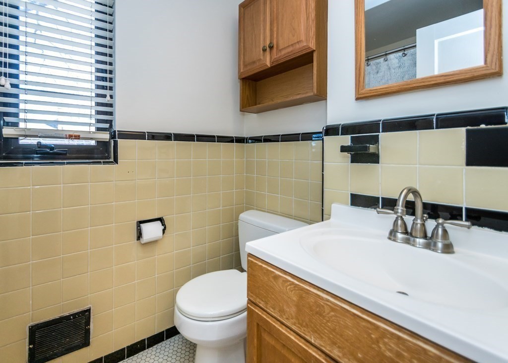 43 Pierce Road, Unit 43 Watertown, MA 02472 - Photo 19 of 27 Gallery Image 19