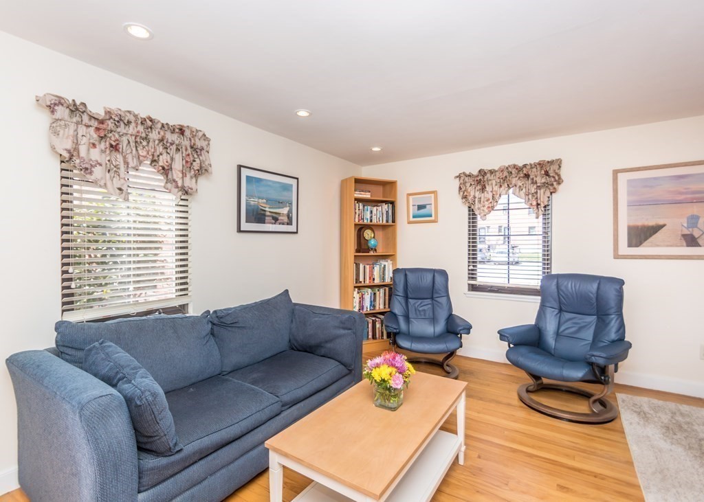 43 Pierce Road, Unit 43 Watertown, MA 02472 - Photo 5 of 27 Gallery Image 5