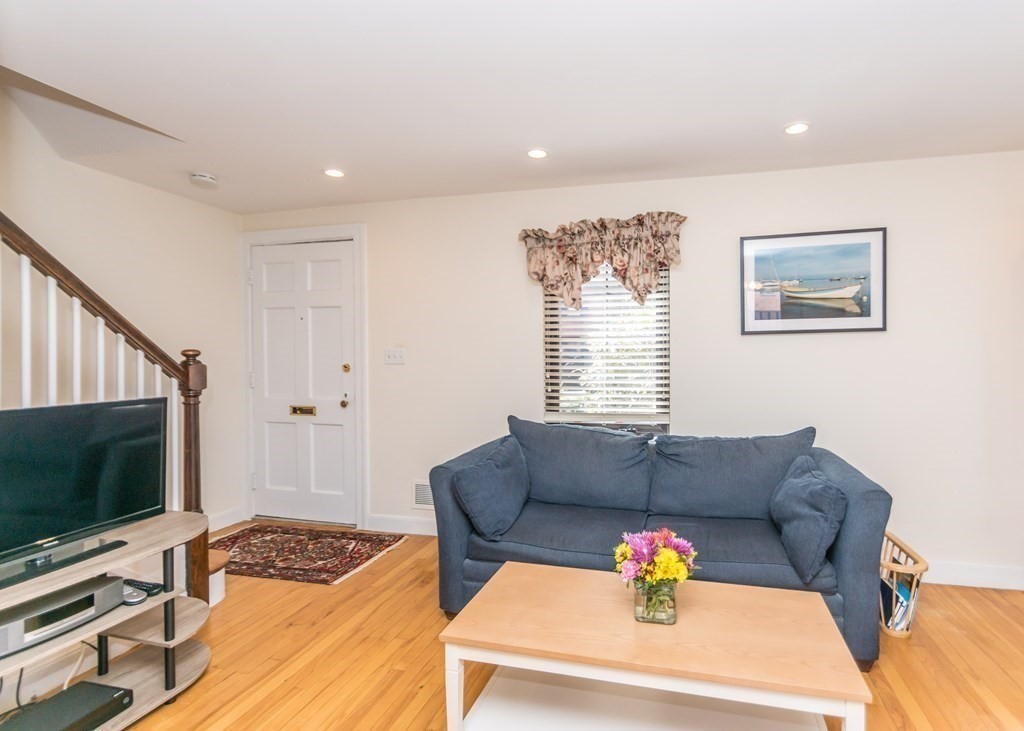 43 Pierce Road, Unit 43 Watertown, MA 02472 - Photo 7 of 27 Gallery Image 7