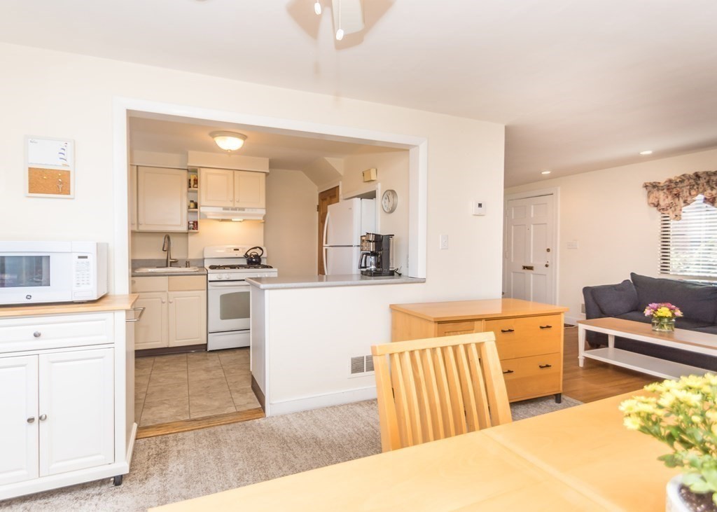 43 Pierce Road, Unit 43 Watertown, MA 02472 - Photo 9 of 27 Gallery Image 9