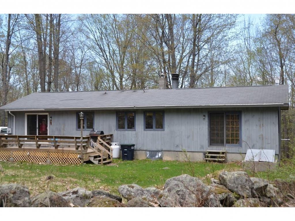 85 Lehan Road Bethlehem, NH 03574 - Photo 2 of 31
