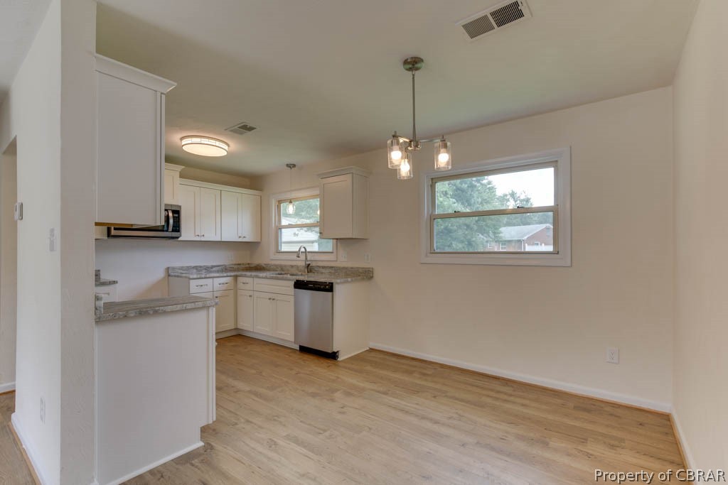 437 Fox Hill Road Hampton, VA 23669 - Photo 10 of 35 Gallery Image 10