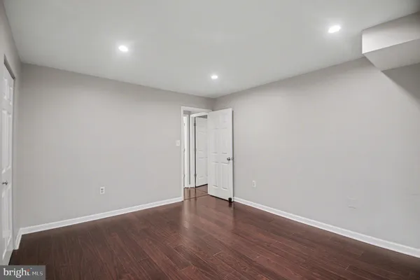 $2,200 | 5616 Bismach Drive, Unit 204, Alexandria, VA 22312