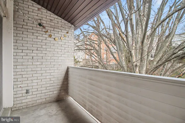 $2,200 | 5616 Bismach Drive, Unit 204, Alexandria, VA 22312