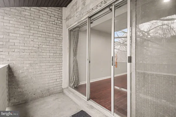 $2,200 | 5616 Bismach Drive, Unit 204, Alexandria, VA 22312