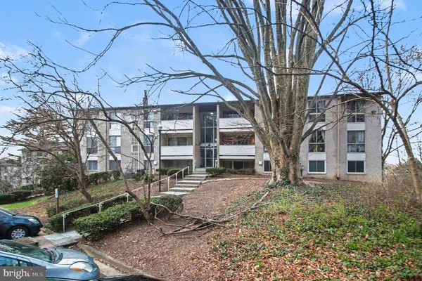 $2,200 | 5616 Bismach Drive, Unit 204, Alexandria, VA 22312