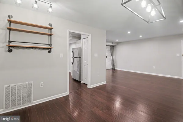 $2,200 | 5616 Bismach Drive, Unit 204, Alexandria, VA 22312