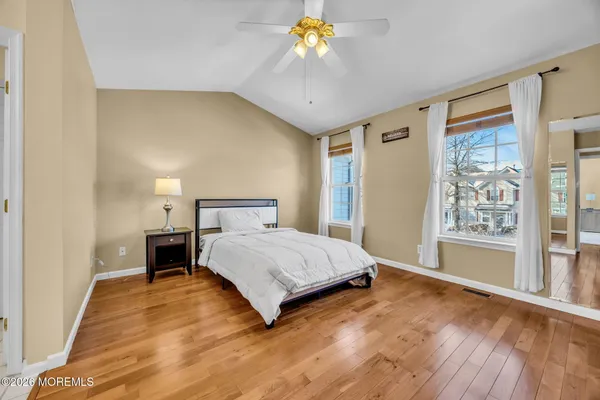 a view of a livingroom with a workspace