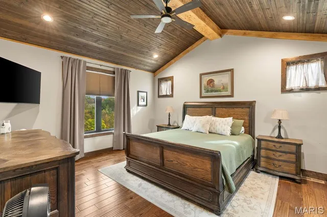 $1,050,000 | 975 Foggy Court, Washington, MO 63090