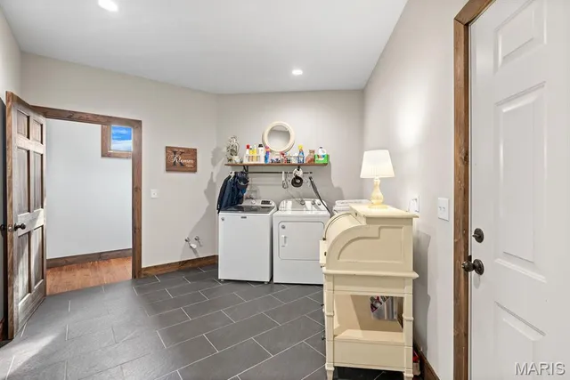 $1,050,000 | 975 Foggy Court, Washington, MO 63090