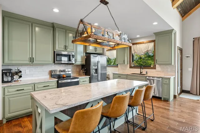 $1,050,000 | 975 Foggy Court, Washington, MO 63090