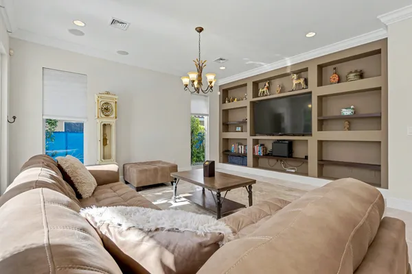 $19,950 | 860 Park Drive East, Boca Raton, FL 33432