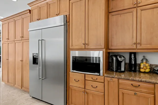 $19,950 | 860 Park Drive East, Boca Raton, FL 33432