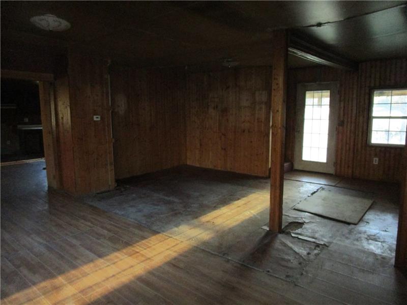 313 Weaver Road Marion Center, PA 15759 - Photo 3 of 19 living room