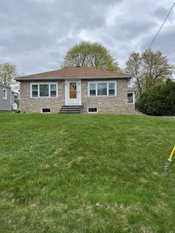 6 Fairview Park Road Sturbridge, MA 01566 - Photo 2 of 30 Gallery Image 2