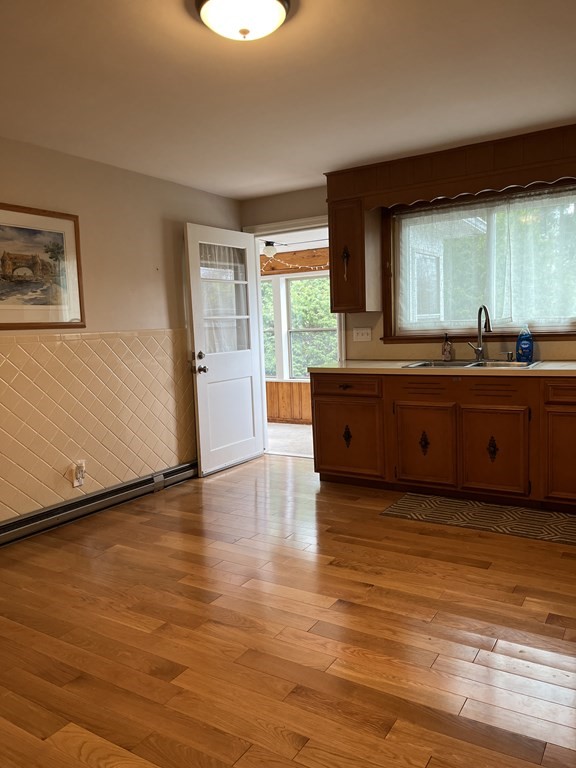 6 Fairview Park Road Sturbridge, MA 01566 - Photo 4 of 30 Gallery Image 4