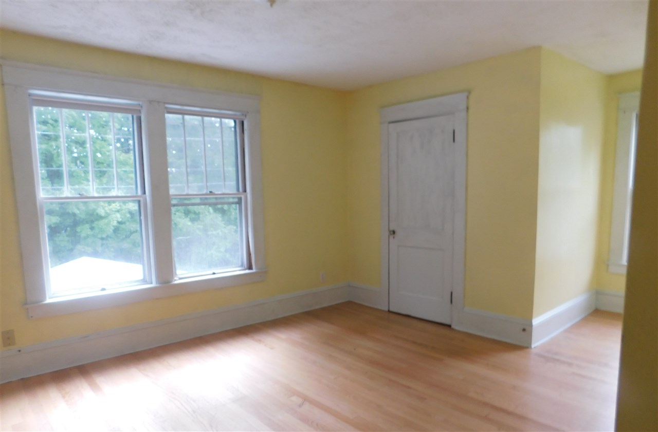 36.50 Prospect Street Springfield, VT 05156 - Photo 10 of 12