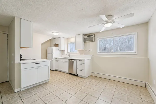 $1,650 | 17256 Kenyon Street Northeast, Unit 1, Andover, MN 55304