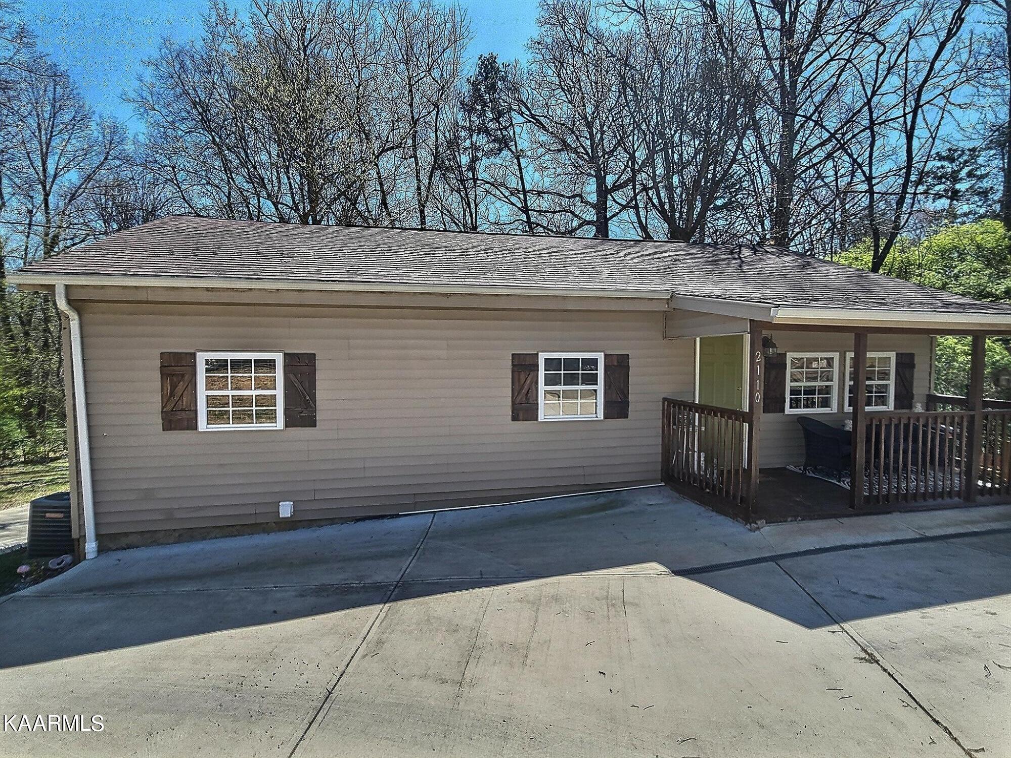 2110 Highland Road Maryville, TN 37801 - Photo 2 of 19 exposio_127990518