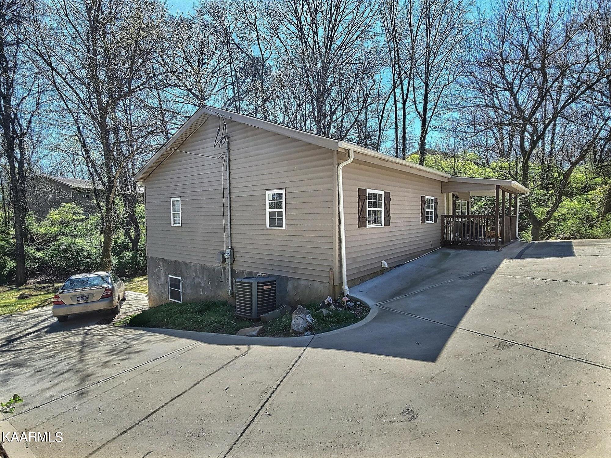 2110 Highland Road Maryville, TN 37801 - Photo 3 of 19 exposio_127990537